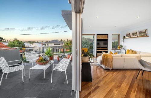 South Perth Casa | Designer Luxury 3brd - Epic Views - South Perth