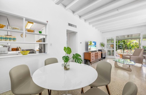 Northwood Shores Casa | Designer-Owned Mid-century Pool Home in Historic Downtown West Palm Beach