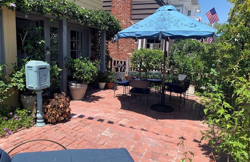 Balboa Island Cabaña | Reserve una de las casas históricas más bonitas