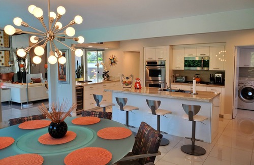 Twin Palms Casa | Estilo de diseño y comodidad con privacidad y piscina enorme.