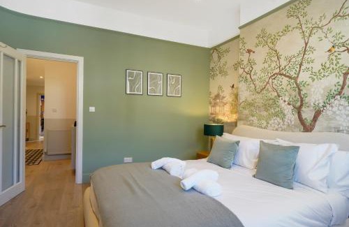 Wandsworth Apartamento | Designer Wandsworth flat -Hot Tub, PS5, Pool Table