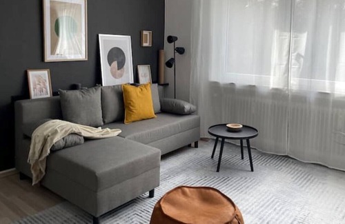 Ehrenfeld Apartamento | Designer Wohnung mit Parkplatz und Kingsize Bett