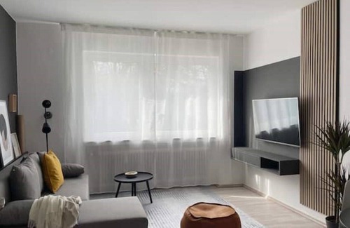 Ehrenfeld Apartamento | Designer Wohnung mit Parkplatz und Kingsize Bett