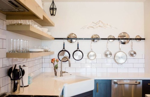 South Snyderville Basin Casa | Designers Dream with Gorgeous Views. Walkable!