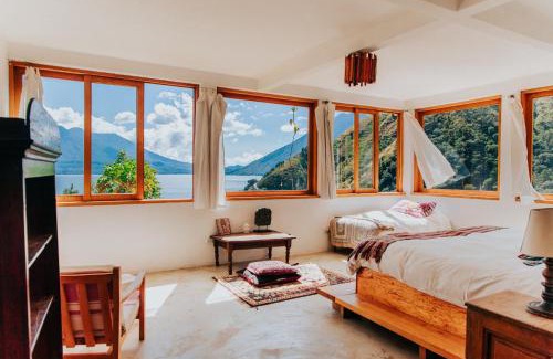 Tzununa Casa | Designers Luxury Retreat with breathtaking gardens