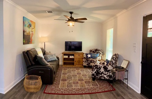 Cypress Cabaña | Desirable Modern Country Cottage on Forested Lot in NW Houston