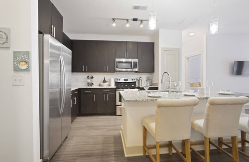 Westside Apartamento | DESiRED SKYLOFT POOL VIEW❤️ Of Midtown