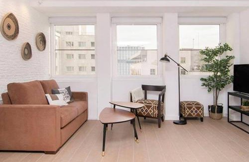 Moncloa - Arguelles Apartamento | Deslumbrante Apartamento en Plaza España, by Batuecas