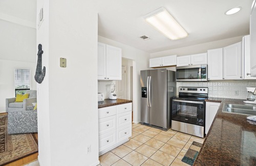 Holiday Isle Casa | Destin Beach House - Happy Harbor House