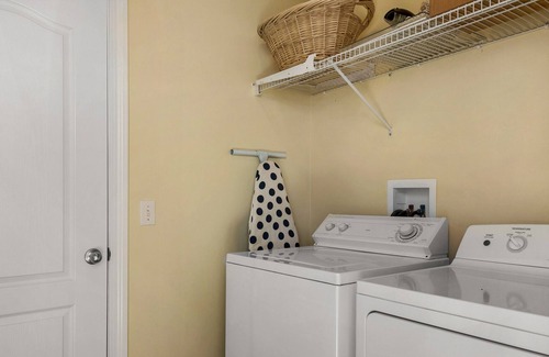 Emerald Waters Village Casa | Destin Breeze - Stunning Home in Miramar Beach! Private Pool!