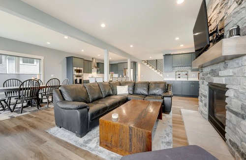 Sturgis Casa | Destination lake, Million dollar house, million-dollar views