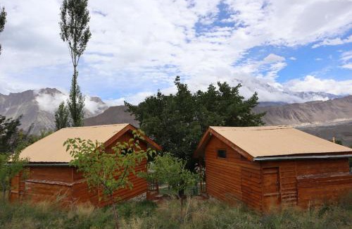 Hunza Otro | Destination Lodges Camp Leo Hoppar Valley