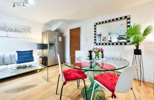 North Woolwich Casa | Destination London Docklands Riverside