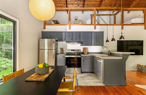 Denver Apartamento | Destino Catskills Chalet - Hot Tub and Fire Place