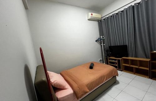 Richmond Hill Casa | Destiny Guesthouse Kuching Near Airport 4pm checkout