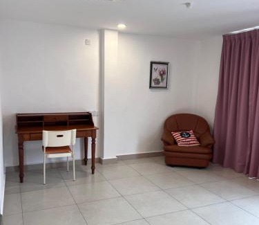 Central Seberang Perai Hotel | Destiny Inn Homestay