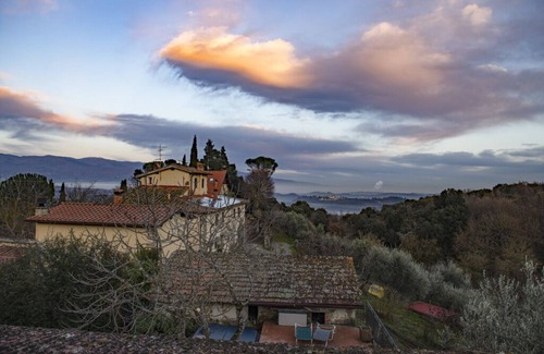 Neri Casa | casa unifamiliar en la pequeña aldea de 4 edificios de la Toscana en el com