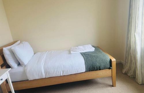 Warrington Apartamento | Detached 4 Bed Family Home