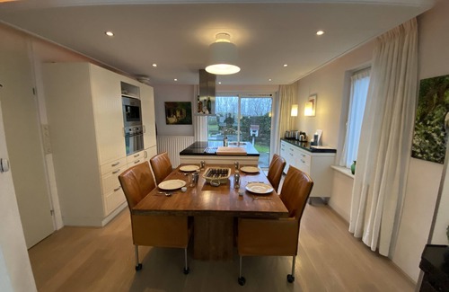 Scharendijke Casa | Detached 8-person vacation villa by the North Sea and Grevelingen Sea