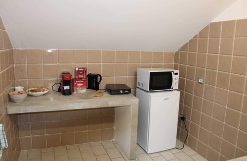 Castromediano Apartamento | Detached apartment surrounded by greenery, in the quietness a stone's throw from the center