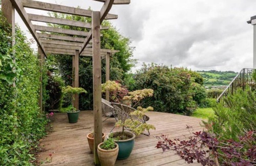 Totnes Casa | Detached Bungalow With Awesome Views, Totnes