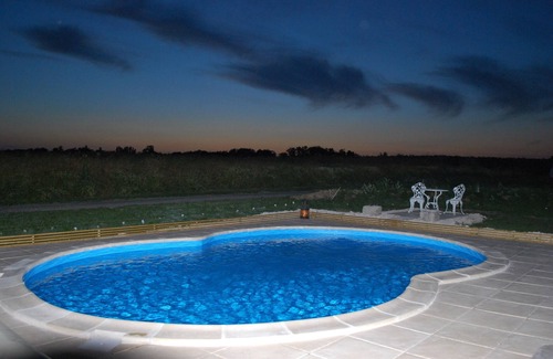 Saint-Aubin-de-Cadelech Casa | Independiente retiro Granero rural ambientada en tierras de cultivo abierto -con piscina privada