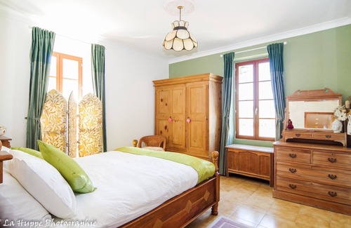 Saint-Aubin-de-Cadelech Casa | Independiente retiro Granero rural ambientada en tierras de cultivo abierto -con piscina privada