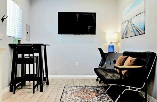 Monrovia Casa | Detached Guesthouse in Monrovia/Los Angeles