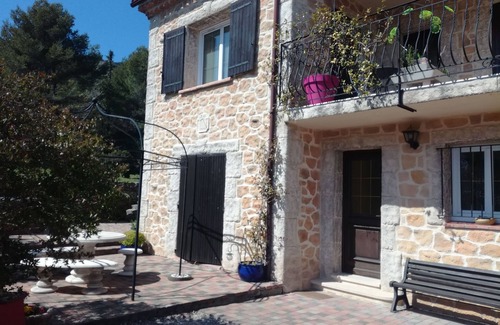 Saint-Esteve-Janson Casa | Detached house in the Durance valley
