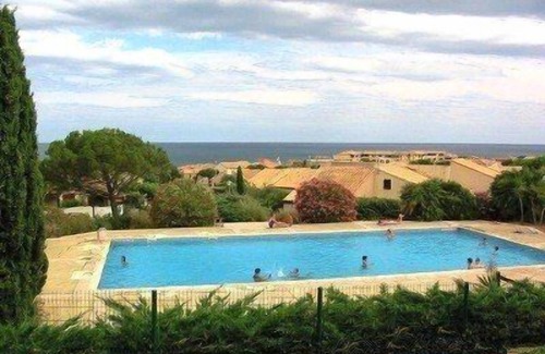 Saint-Pierre-la-Mer Casa | PAVILION STUDIO MEZZANINE CON TERRAZA Y JARDIN-RESIDENCIA CON PISCINA-SAINT PIERRE EL MAR