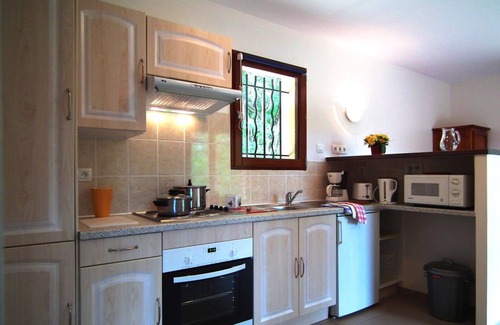 Gavaudun Chalet De Esquí | Independiente casa con una terraza en el sur de la Dordogne