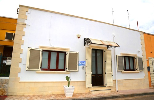 Squinzano Casa | Detached house with hot tub, a few kilometers from the sea
