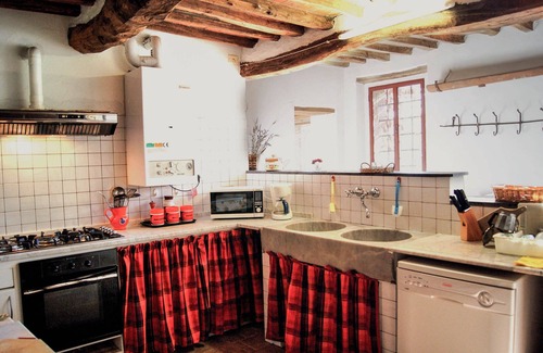 Buti Villa | Casa unifamiliar con piscina privada, 20 km de Pisa y 38 de mar. Zona tranquila