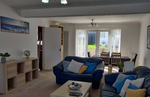 East Runton Casa | Detached House with Sea Views, Enclosed rear Garden