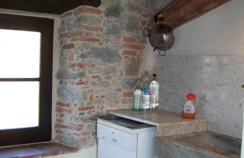 Nocchi Villa | Casa unifamiliar con piscina y jardín privado en la Toscana entre Lucca y el mar.
