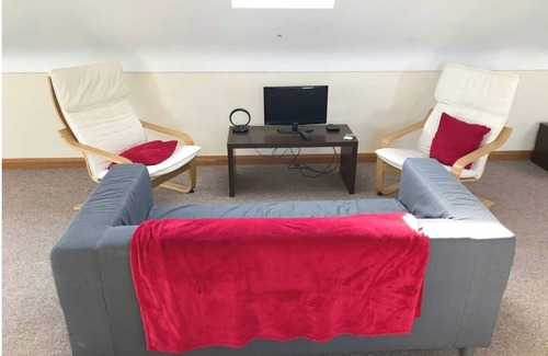 Lisburn Casa | Detached Loft, stunning city views, 24Hr check in