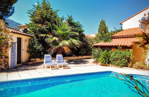 Laroque-des-Alberes Apartamento | ¡¡ESPECIAL!!JUL-AGO / 1er piso Apartamento en Villa Independiente con Gran Piscina Privada