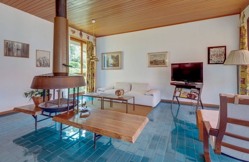 Sale Marasino Villa | Espaciosa Villa en Sale Marasino con vistas al lago
