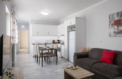 Zipari Casa | Detatched House - 1km From the Beach