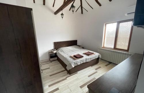 Sredets Villa | DeTY’s Guest House