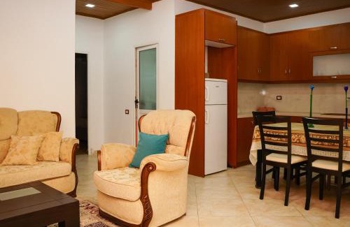 Borsh Hotel | Deve Mar Hotel