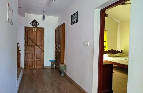 Chirayinkil Casa | Devi Homestay for Family and Ladies