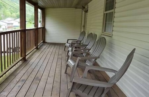 Newtown Casa | Alojamiento de ATV Devil Anse en los senderos de Hatfield y McCoy