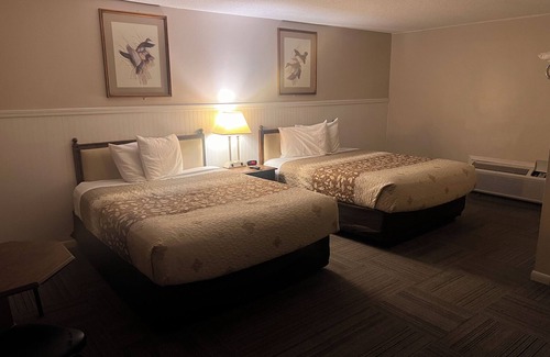 Miller Hotel | Dew Drop Inn Motel by OYO Miller SD