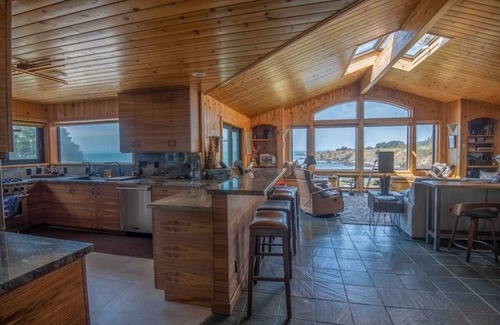 Gualala Casa | Dew Point Retreat, by Vinifera Homes