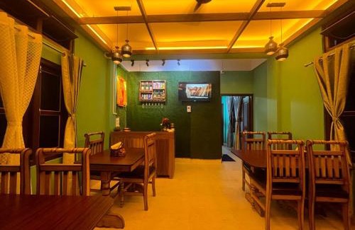 Bomdila Apartamento | Dewachen Homestay and restaurant