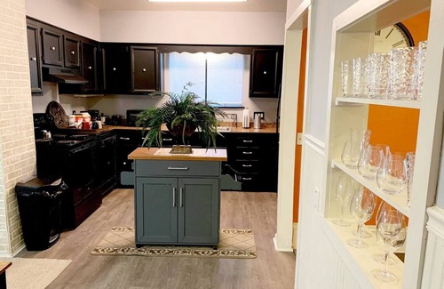 Dexter Casa | Dexter Homestead. Very Cozy & NEW Remodel !