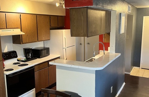 Grand Prairie Apartamento | DfW... 6 flags Amusement Park, AT&T Cowboys Stadium and the Rangers Stadium