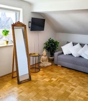Freilassing Apartamento | DG L- 40m2 2-Zimmer Wohnung nähe Salzburg