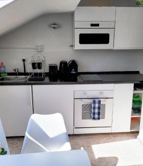 Freilassing Apartamento | DG L- 40m2 2-Zimmer Wohnung nähe Salzburg